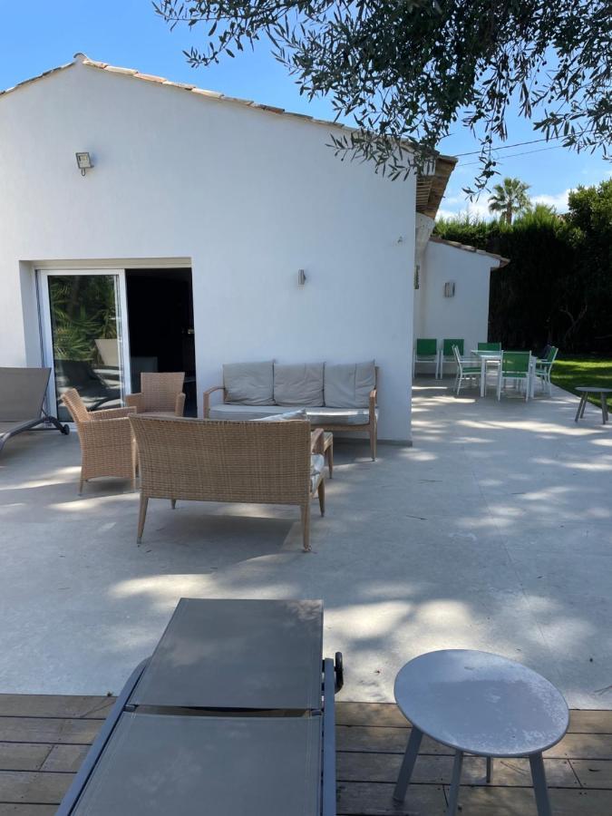 Le Mas De La Dame Saint-Tropez Exterior photo